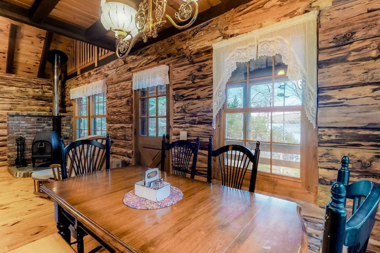 Loon Landing Lodge Greenville Exterior foto